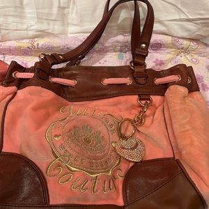 Selling 2 Juicy couture purses